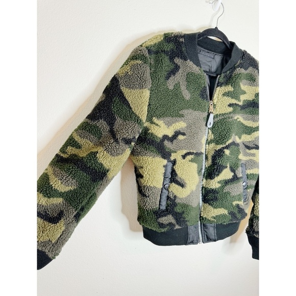Alpha Industries L-2B Sherpa Reversible Camo and Black Flight Bomber Jacket - Picture 10 of 12